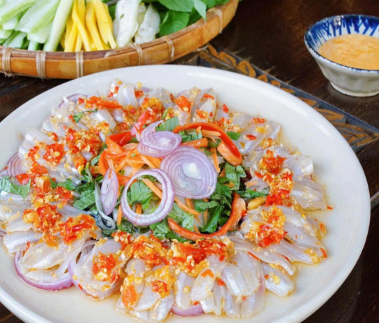 Lợi Đất Tổ Vlogs tweet media