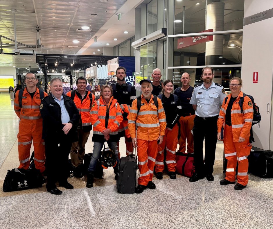 vicsesnews's tweet photo. Last night 29 of our @NSWSES brothers and sisters in orange touched down in Melbourne to support the ongoing efforts of crews following Victoria’s recent wild weather.
Thank you @NSWSES #WeWorkAsOne 🧡🧡🧡 https://t.co/m1ZDiYX3F9