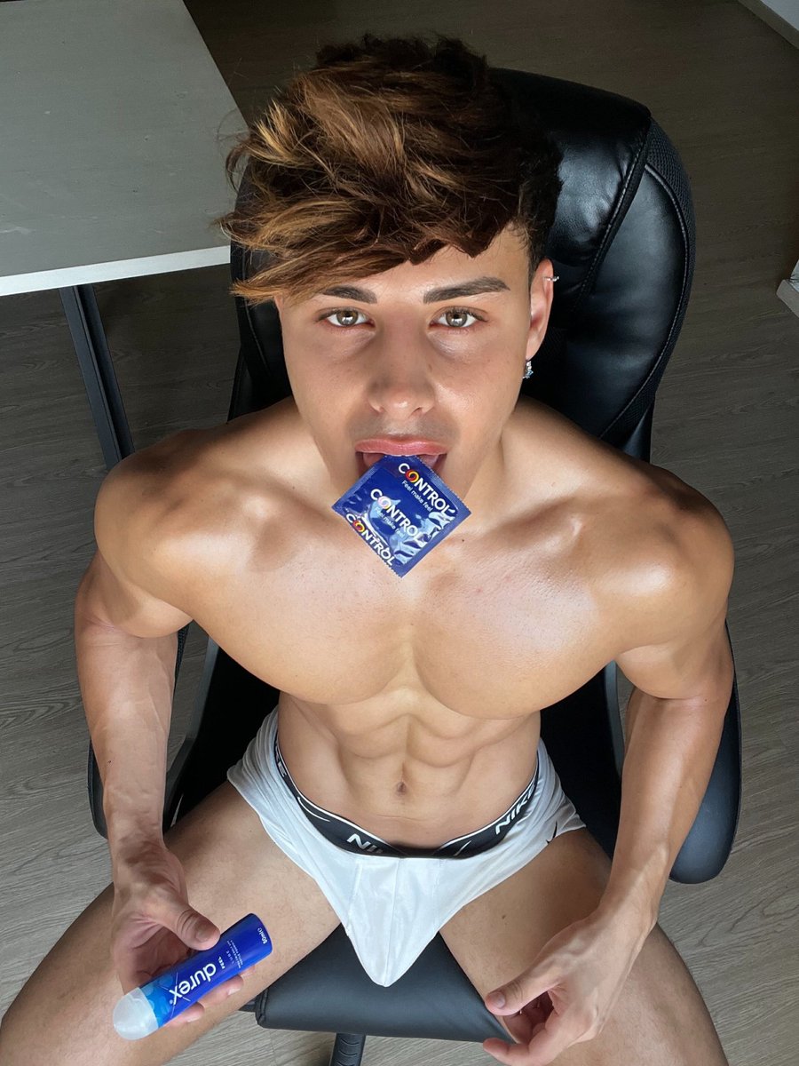 هل انت مستعد لخوض تلك المباراه🔥
من جاد في صنعاء يدخل خاص🙂✌
#موجب_صنعاء 
#سالب_صنعاء 
#مبادل_صنعاء