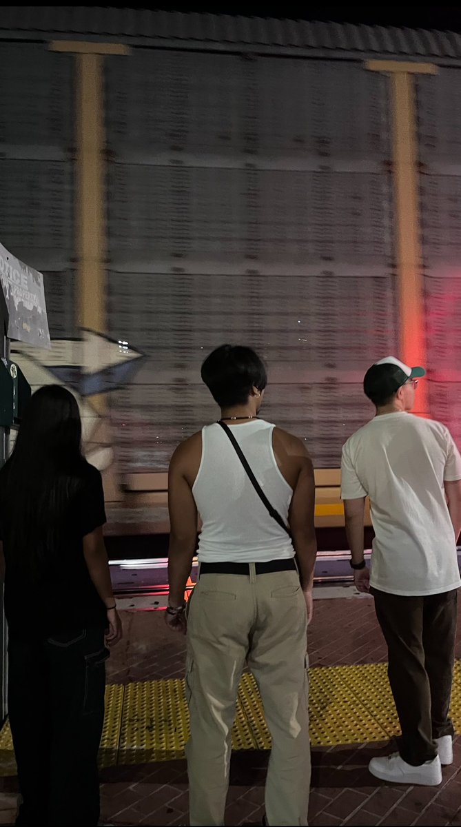 PearsFN's tweet image. went to cali ❤️ shoutout mats