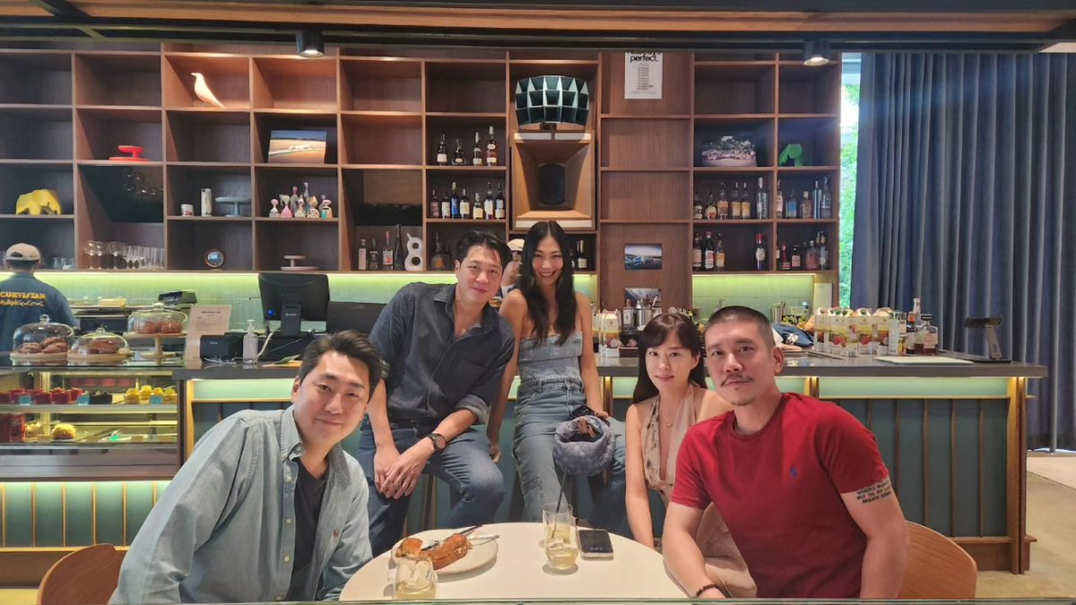 MJBank's tweet image. Congratulations to @chrisjtchang and 
@ananda_development
#AnandaDevelopment on the new @curvistanbangkok for all the @porsche enthusiasts. Can&apos;t wait to see the Porche Design Tower soon.
#curvistanbangkok #porsche 
#porschelovers #porschedesign #porschedesigntowerbangkok