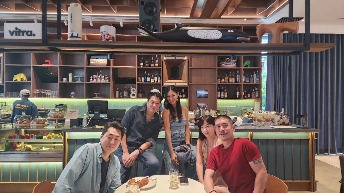 MJBank's tweet image. Congratulations to @chrisjtchang and 
@ananda_development
#AnandaDevelopment on the new @curvistanbangkok for all the @porsche enthusiasts. Can&apos;t wait to see the Porche Design Tower soon.
#curvistanbangkok #porsche 
#porschelovers #porschedesign #porschedesigntowerbangkok