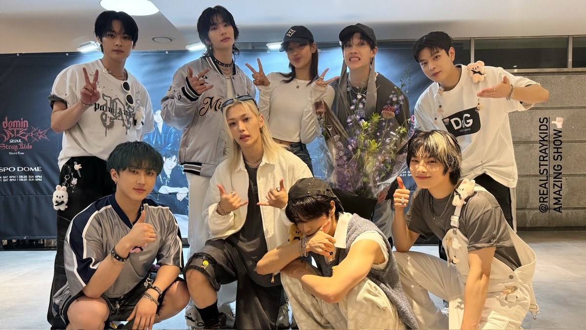 staysday6's tweet image. blackpink lisa went to skz con 🥹🥹