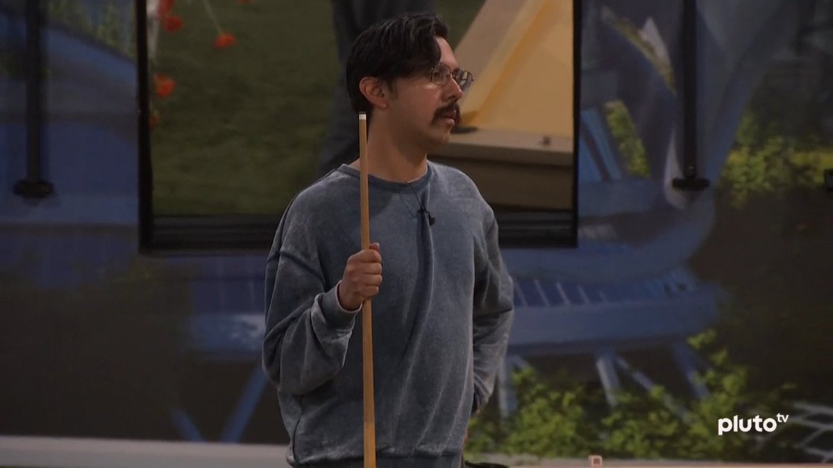 housepests's tweet photo. On Labor Day, Joseph finally showed up to work #BB26 https://t.co/mqRKK8FyBJ