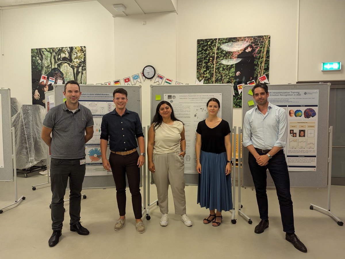 joseph_kambeitz's tweet image. Great poster session & three fantastic poster awardees from this years (and first) Cologne Summer School for Biological Psychiatry: Dilber Korkmaz, Karin Prillinger and Marc Feger! Was great fun to guide the session with Marc Tittgemeyer and @koeniglab!
