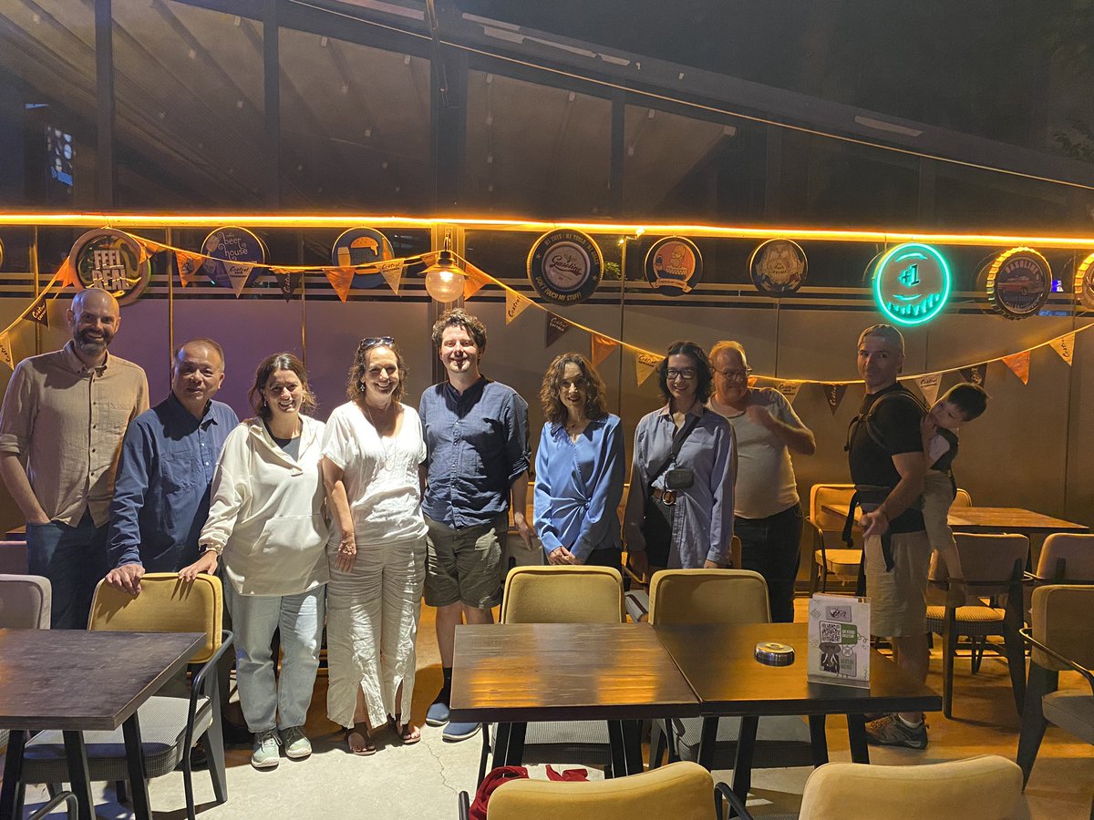 DemsAbroadTR's tweet photo. Great turnout for DA Türkiye in Ankara’s 1st fall meeting. .@BKeith25 came out from Istanbul to talk voting, organizing, and how we build a stronger .@DemsAbroad community to get out the 🗳️ from TR.

RT and urge US expats to go to https://t.co/Rj9HEbZgXr today! #LaborDay #vote https://t.co/LFqjyw2b9w
