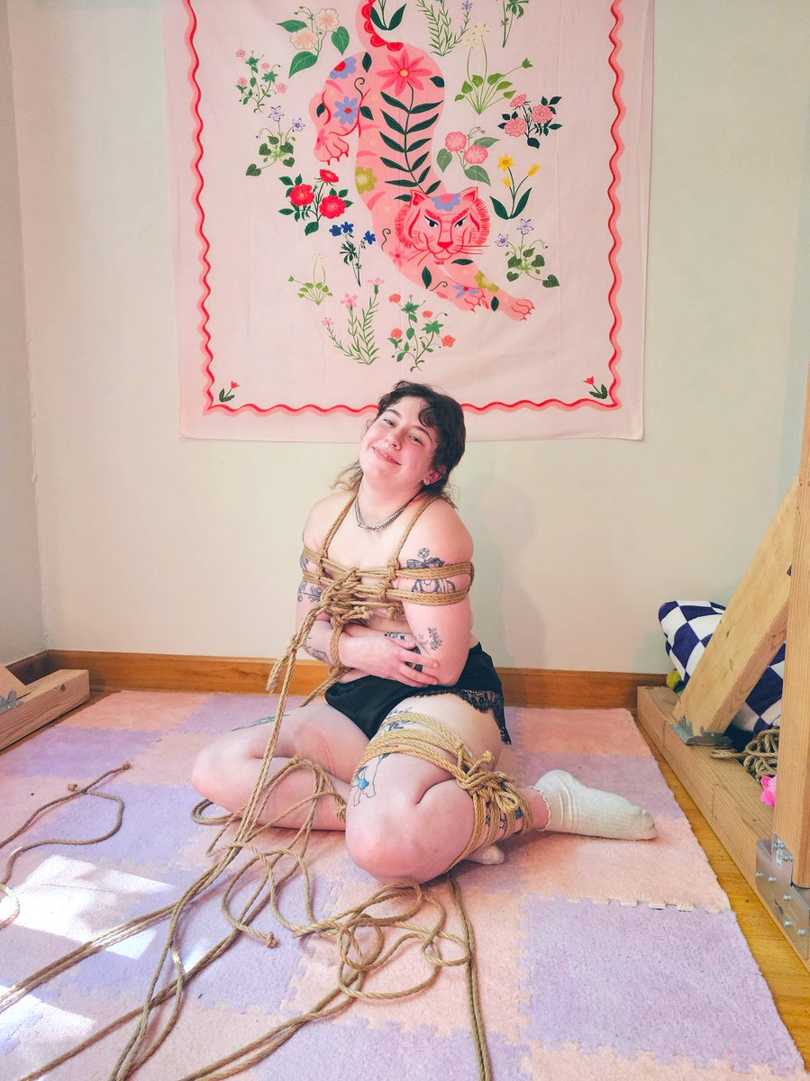 magiccamm's tweet photo. Baby’s first suspension was so so wildly magical, I am in awe of this experience💖 https://t.co/FMzym1nEwB