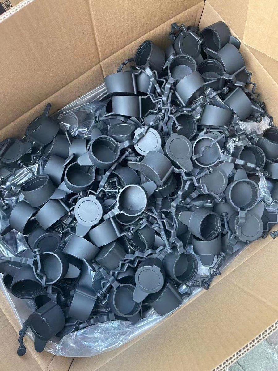 cnevcharging's tweet photo. EV Charger adapter to charge e bike, electric motorcycle, EV Charger cable,  soft Silicone material ev charging plug cap, we are professional manufacturer of them.
contact us for more details: sales@cnevcharging.com
#evcharger #evcharging #evchargingcables #dustcap https://t.co/WEOp6oIHYn