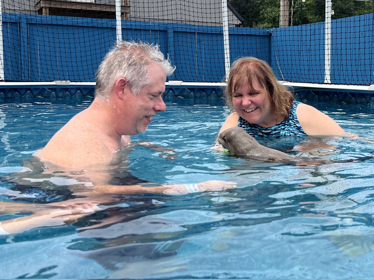 brian_bonafitz's tweet photo. Long overdue post of our Swimming with the Otters pics from a few weeks back at Coastal Wilds in DE!! So much fun &amp; our new best friends were too cute! 🦦🦦 #MondayNightFitz #Otters #DadLife #BrianAndKathy  #TheSummerOfFitzIsOver https://t.co/SdEuFWYheX