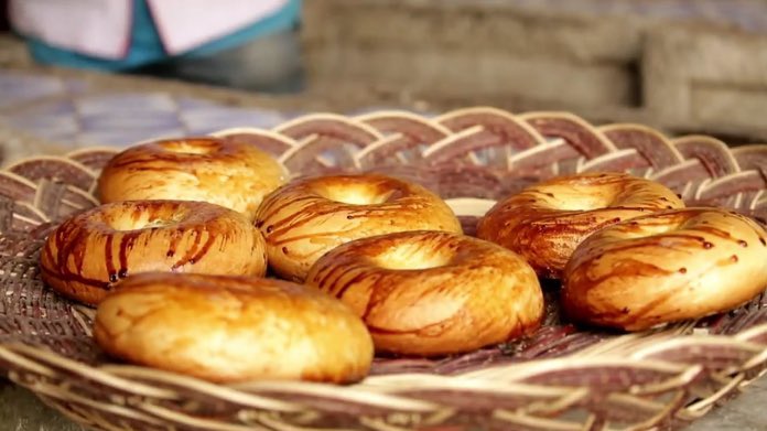 Жители #Синьцзяна не могут жить без наан facebook.com/moscowpeople/v…