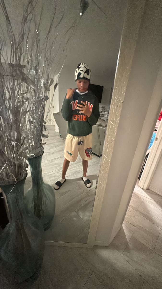 954mattdidit's tweet photo. Hey cousin long time no see👋🏽 https://t.co/8MTBjtp0HL
