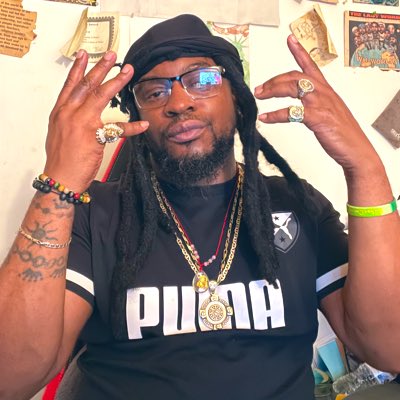 THELIGHTOFKINGZ's tweet photo. #NewProfilePic https://t.co/U45WGGzlpw