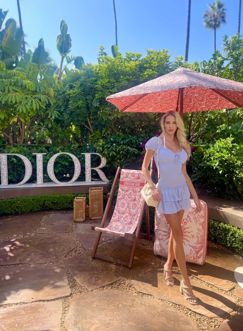 Hope everyone enjoyed the long weekend 🌴💕 https://t.co/APtwxNq4wX