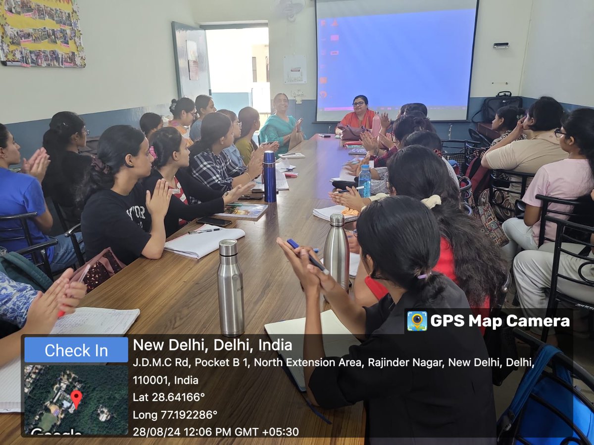 hdfe_jdmc's tweet photo. The Department of HDFE, JDMC successfully organized a workshop on Child Rights on 28th August 2024! 🌟

Resource Person : Dr. Ridhi Sethi
@CollegeJanki #ChildRights #Empowerment https://t.co/YGEyyA0Z1v