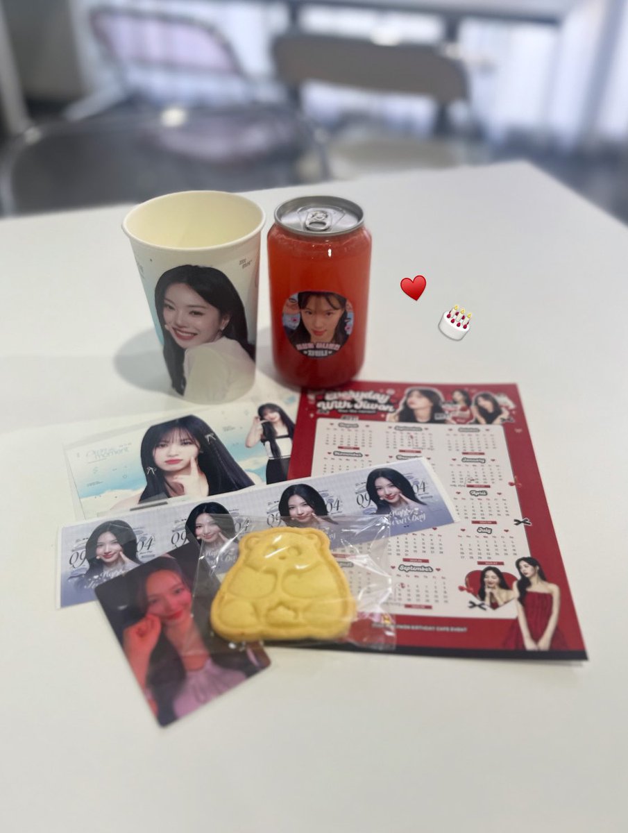 😽➰🩷 tweet media