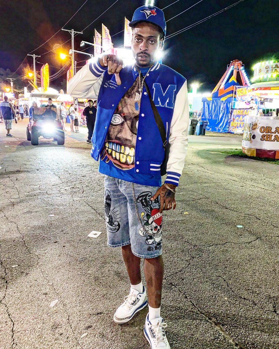 devonm_'s tweet image. i probably made that shìt look simple when EVERYBODY knew that shìt get HARD🌪️🦈