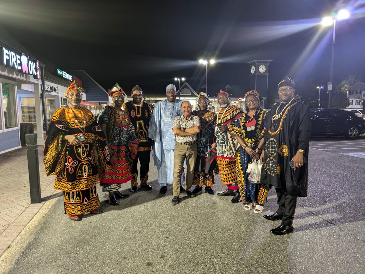 Dr. Christopher Fomunyoh tweet media