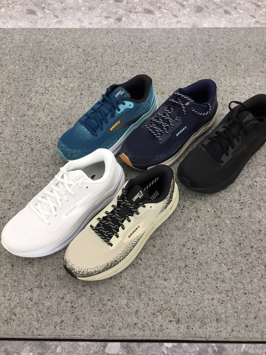 Artsports_Links's tweet image. #神戸マラソン まで残り74日
大会当日に履くシューズ決まりましたか？

本日発売の #GhostMax2 いかがですか？
大人気ブランド #BROOKS です。

グライドロールロッカーで接地から蹴り出しまでの移行をアシスト。クッションも最高😀

是非一度店頭でお試し下さい。
#アートスポーツリンクス梅田