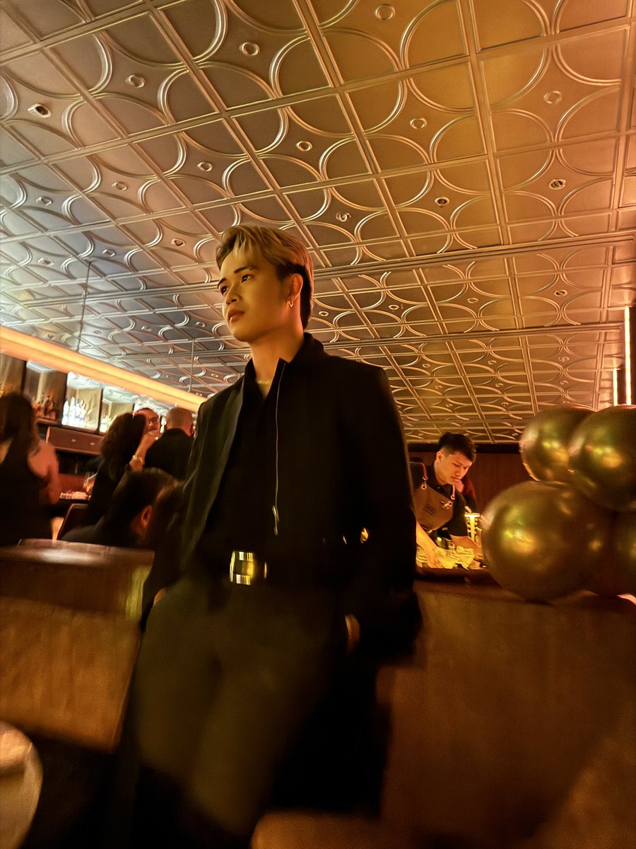 AlasDaGreat's tweet image. 🍸🖤