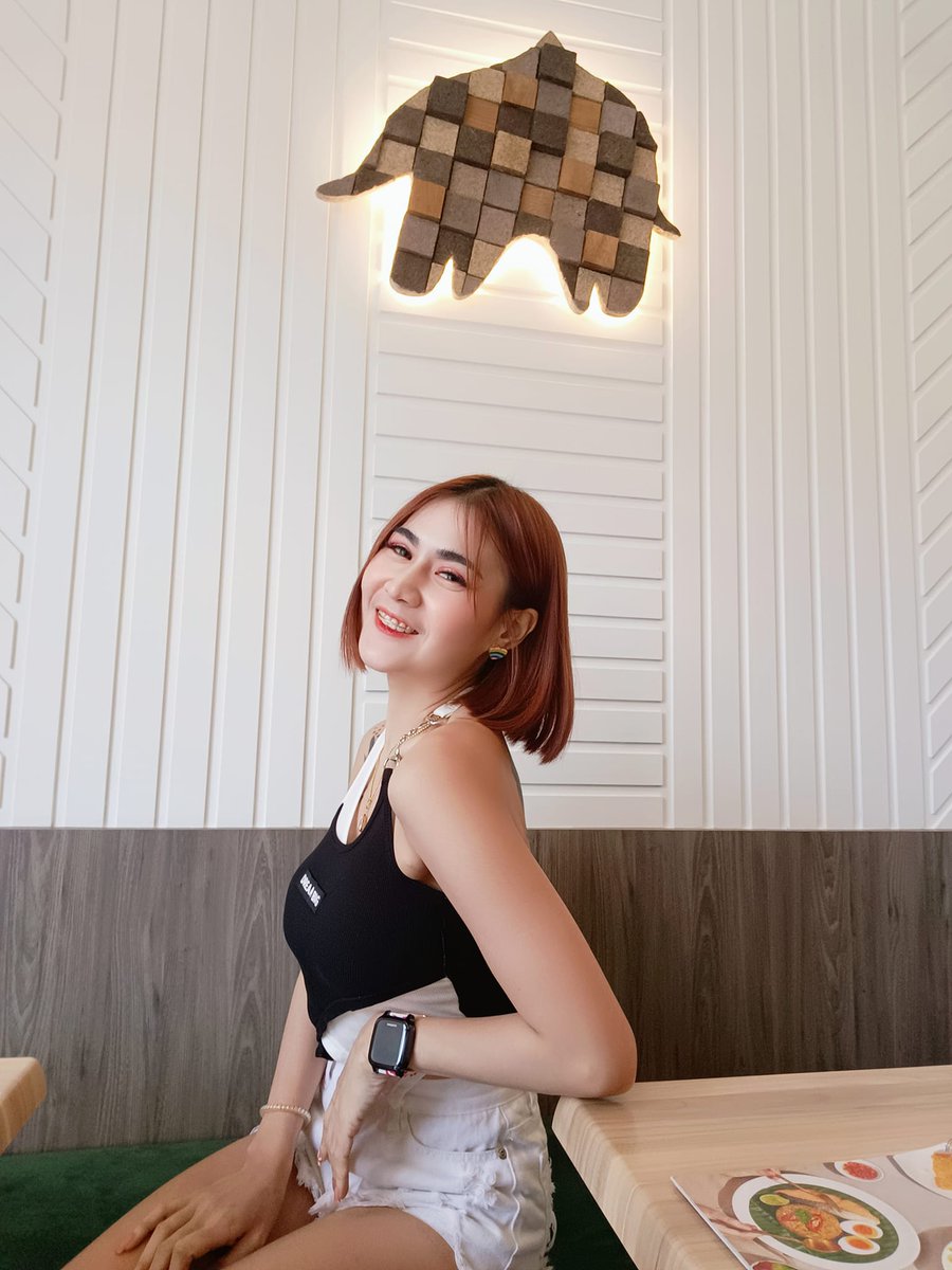 khemanee1599's tweet photo. ตอนนี้ยังโสด และอยู่ในโหมดกำลัง sale 
#สาวใหญ่ #สาวโรงงาน 💙😅 https://t.co/TqSkXwNzoq