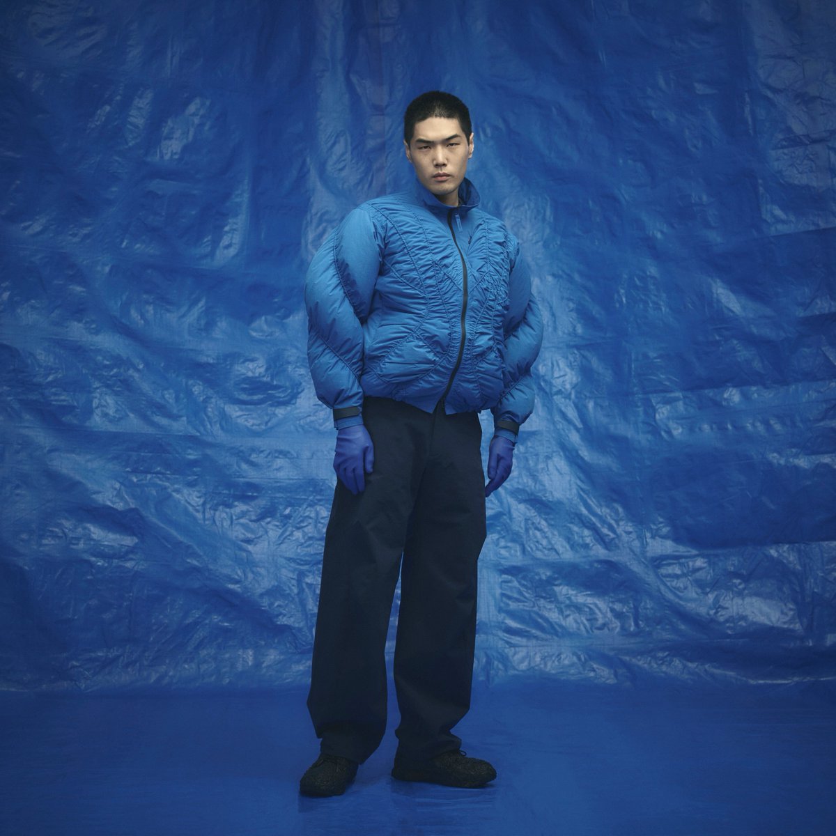 RakutenFWT's tweet photo. HIDESIGN 2025 S/S collection 
WORK UNIFORMのデザイン、パターンメイキング、裁断、縫製 のスペシャリストが集うデザイン集団のHIDESIGNの全ルックを #RakutenFWT 公式ウェブサイトで公開しました！https://t.co/f2sLyoyEYx

#HIDESIGN #fashionweek #ファッションウィーク #25SS #RakutenFashionWeekTOKYO #tokyo