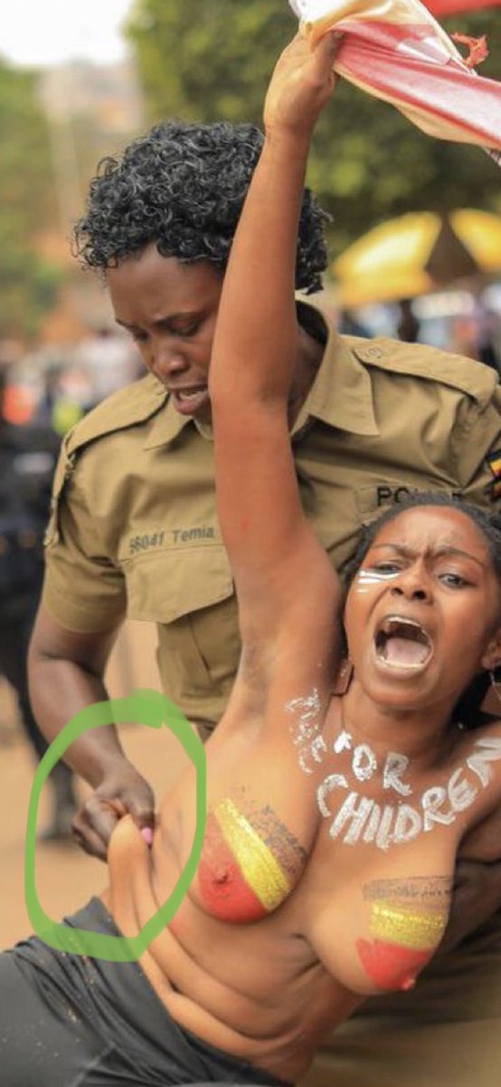 FactsStream's tweet photo. @HEBobiwine Why afande temia https://t.co/C3UDOaTUOd