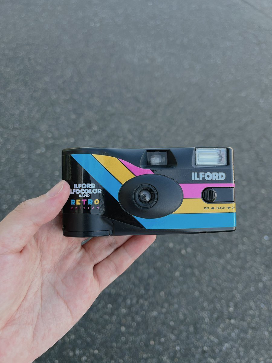 kryss_tw's tweet photo. 先日、ILFORDの使い捨てカメラを現像しました📷
久しぶりの現像で、2年分くらいの色んな季節の写真が詰まっていて現像したデータを見るのが楽しかったです！

全体的に青みが強く出て、夏らしい写真になりました☀️
🥕
#film #ilford https://t.co/pT4YoR6pVt