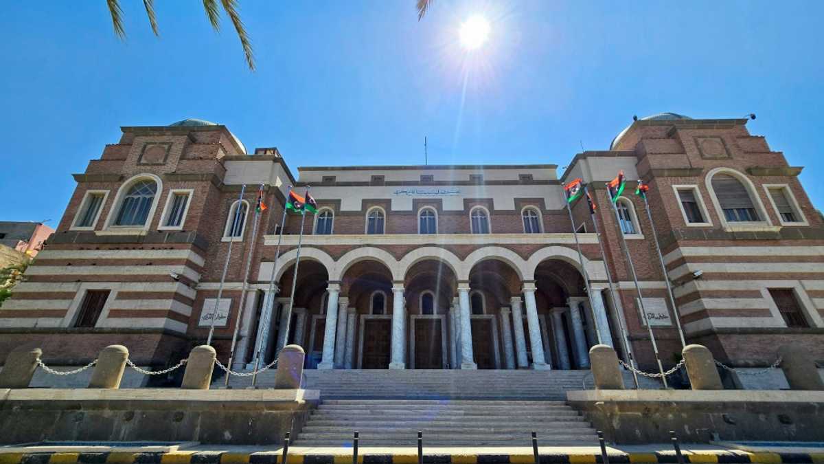 FuturePicks's tweet image. UN hosts Libya rivals for central bank crisis talks dlvr.it/TCkpJp