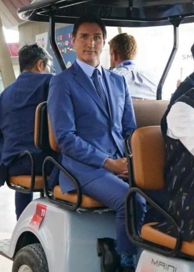 St34dyFr3ddy's tweet image. Lol! @JustinTrudeau 's a loser amongst other things like being a traitor, a clown, a criminal, a murderer, a #WEFpuppet, a tyrant, a groaper, a failure, a disgrace,  
...What else? 
Really thought, what a doofus!
Canada deserves much better.
#TrudeauMustGo 
#TrudeauForTreason