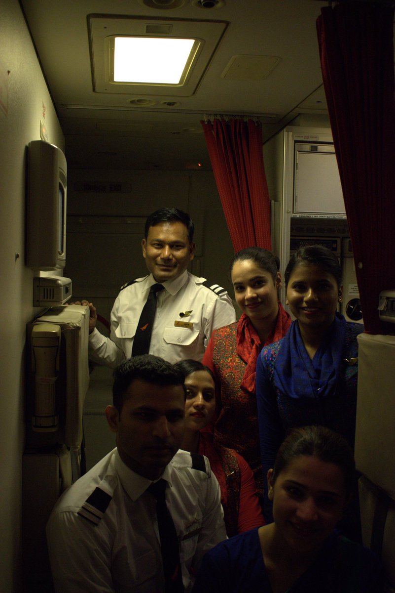 ry__shm's tweet photo. @airindia 
I really appreciate the great experience aboard with the crew on AI-112, on the 15th August 2024.
#celebrationat35000ft https://t.co/g5o3YelpSi