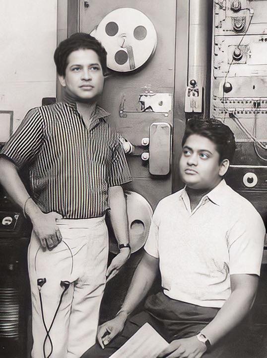 Bollywoodirect's tweet image. Birthday greetings to the living music legend of the Hindi film industry, Sri #Pyarelal Ramprasad Sharma (03/09).

The iconic music director duo #LaxmikantPyarelal is synonymous with Hindi film music, particularly its popular hits. Born on September 3, 1940, Pyarelal Ramprasad…