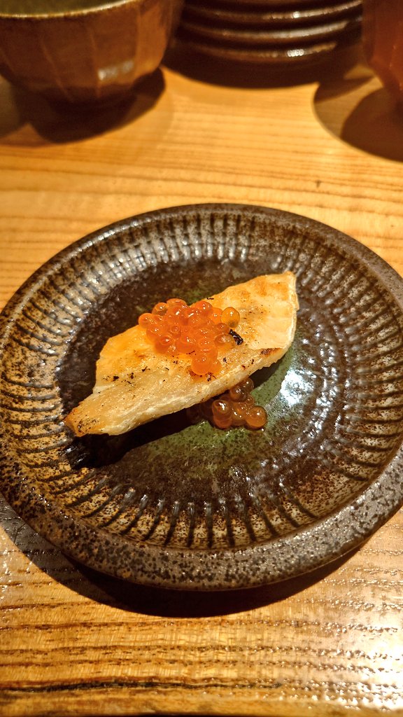 KAZUYAGIMA1's tweet photo. 【先日のランチ】
焼乃魚島の"新“焼魚定食

娘の誕生日祝い
家族親戚とランチで御祝
白米が旨い
アラ汁が旨い
魚が旨い
ハイ優勝!!

焼き魚とお鮨専門店 焼乃魚島
@yakino.uojima

#ララランチ
#久茂地
#焼乃魚島 https://t.co/Rz1WvmagF4