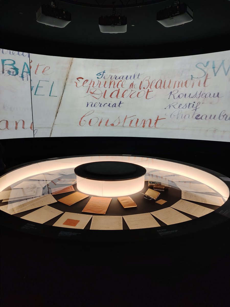 La sublime exposition "Surréalisme" ouvre demain au <a href="/CentrePompidou/">Centre Pompidou</a>, autour du manuscrit du Manifeste du surréalisme d'André Breton prêté par <a href="/laBnF/">La Bibliothèque nationale de France</a> en majesté. Je suis particulièrement admiratif du travail des commissaires qui, à côté des "grands classiques", sont allés 1/3