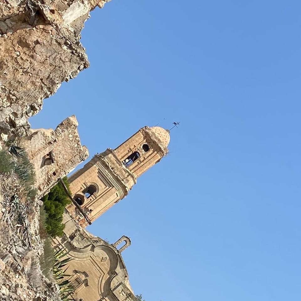 Riba Rocks (@riba_rocks) on Twitter photo The students from <a href="/unisoton_wsa/">Winchester School of Art</a> and <a href="/unisouthampton/">University of Southampton</a> finished their week by visiting the Land Art installation in Poble Vell, Corbera d’Ebre. Followed by the Coves Meravelles in Benifallet.
As part of the <a href="/riba_rocks/">Riba Rocks</a> art residency funded by <a href="/TuringScheme_UK/">Turing Scheme UK</a> The students from <a href="/unisoton_wsa/">Winchester School of Art</a> and <a href="/unisouthampton/">University of Southampton</a> finished their week by visiting the Land Art installation in Poble Vell, Corbera d’Ebre. Followed by the Coves Meravelles in Benifallet.
As part of the <a href="/riba_rocks/">Riba Rocks</a> art residency funded by <a href="/TuringScheme_UK/">Turing Scheme UK</a>