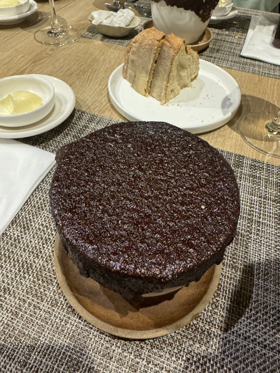 Herrykokow's tweet photo. 量縮涼茶 快活快活
沒事要動不要停 不然會被當盤子 https://t.co/T7ZFlW6OyF
