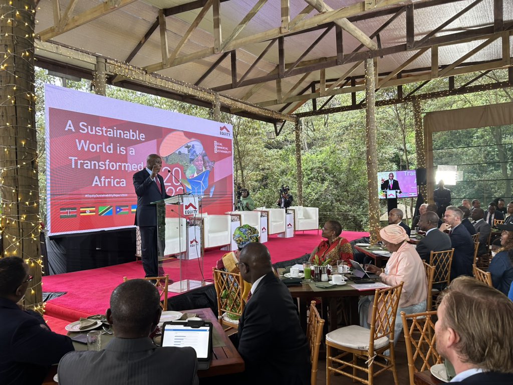 luchekete's tweet photo. Let's celebrate @KeEquityBank as a leader in Sustainability and has transformed many livelihoods thro. Wings to Fly and the amount of SMEs. @lawrencekip @josejose23 let's join together as their launch the #EquitySustainabilityReport2023
here: https://t.co/fGycBt7wcZ https://t.co/lXJMw8sY7i