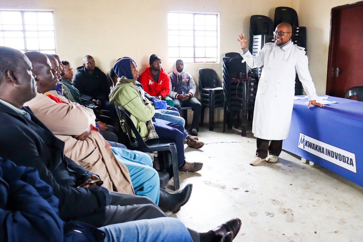 KwakhaIndvodza's tweet photo. Last Friday's Lisango Letemphilo dialogue session was a powerful display of unity and openness! We had men from the Lugongolweni Inkhlundla coming together to openly discuss and learn about health issues that affect them.
#kwakhaindvodza #dialogues #Lisangoletemphilo https://t.co/a20O606Vdm