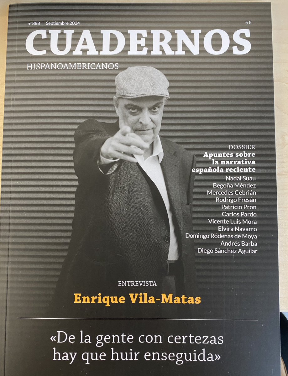 elenarari tweet media