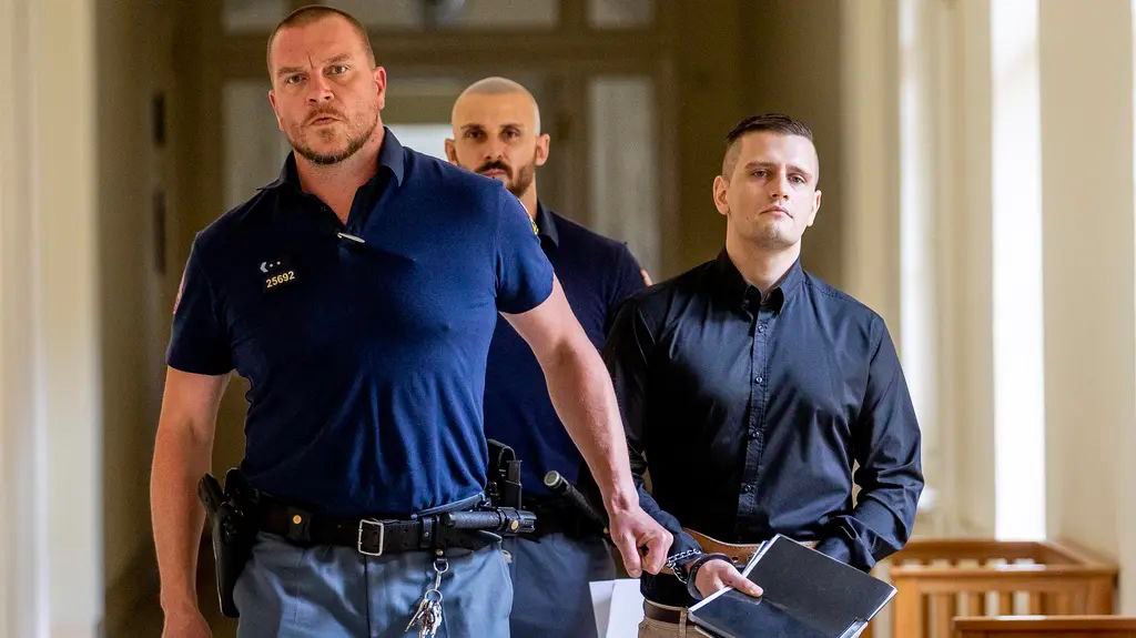⚡️Чешский наёмник рассказал в суде, что во время службы в рядах украинских боевиков в самом начале войны находился в Ирпене и Буче!

Он видел работу "расстрельных команд" ВСУ, а также знаком с фактами изнасилований в отношении местного населения со стороны украинских военных!