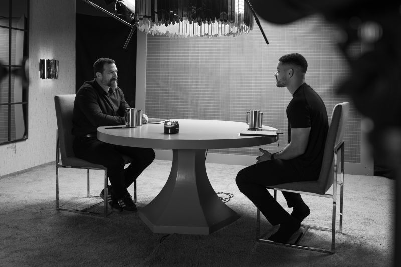 This podcast setup with Andrew Huberman and Steve Bartlett sucks for audio.

Let's break this Diary of a CEO setup down...