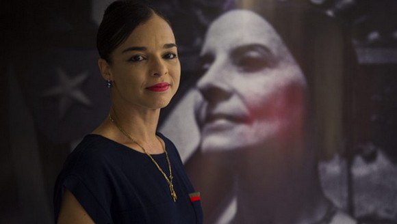 El Ballet Nacional de Cuba  ofrecerá el 14 de sept una gala por los 30 años de vida artística de Viengsay Valdés🩰, directora de la compañía, quien interpretará varias obras junto Dani Hdez y Ányelo Montero.
La función será a las 20:30 en la sala Avellaneda del Teatro Nacional.