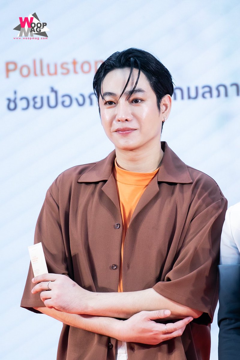 woopmag's tweet photo. กันแดดดี พรีเซนเตอร์หล่อ ☀️ “เป๊ก ผลิตโชค” กับผลิตภัณฑ์ใหม่! MOONDANCE HYA+ SUNSURE SERUM SPE50+ PA+++++

#ทั้งวันของเป๊กต้องSunsure #MOONDANCExPeckPaLit 
#เป๊กผลิตโชค #PeckPalitchoke 
#กันแดดพี่เป๊ก #MOONDANCE https://t.co/1EssuerrZz