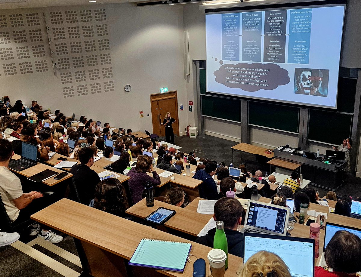 Aaron Wilkes (@wilkeshistory) on Twitter photo Packed lecture theatre for the first day of the 24/25 PGCE course at <a href="/WarwickCTE/">WarwickCTE</a> Excitement, anticipation, enthusiasm. Packed lecture theatre for the first day of the 24/25 PGCE course at <a href="/WarwickCTE/">WarwickCTE</a> Excitement, anticipation, enthusiasm.
