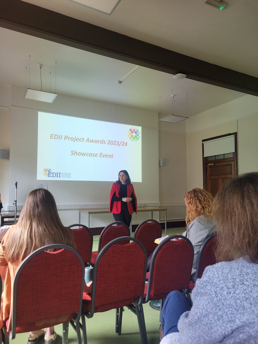Thrilled to be presenting at the <a href="/MICLimerick/">Mary Immaculate College (MIC)</a> EDII ceremony today talking about Science For Fun engaging parents in DEIS primary schools with <a href="/dripsey1/">Dr. Sandra Ryan 🇺🇦🇵🇸</a> and 3rd year B.Ed students #STEM <a href="/MICSTEMCrAFT/">STEM CRAFT Maker Space MIC</a> with opening welcome from Acting President Prof Niamh Hourigan <a href="/niamhhourigan1/">Prof. Niamh Hourigan</a>
