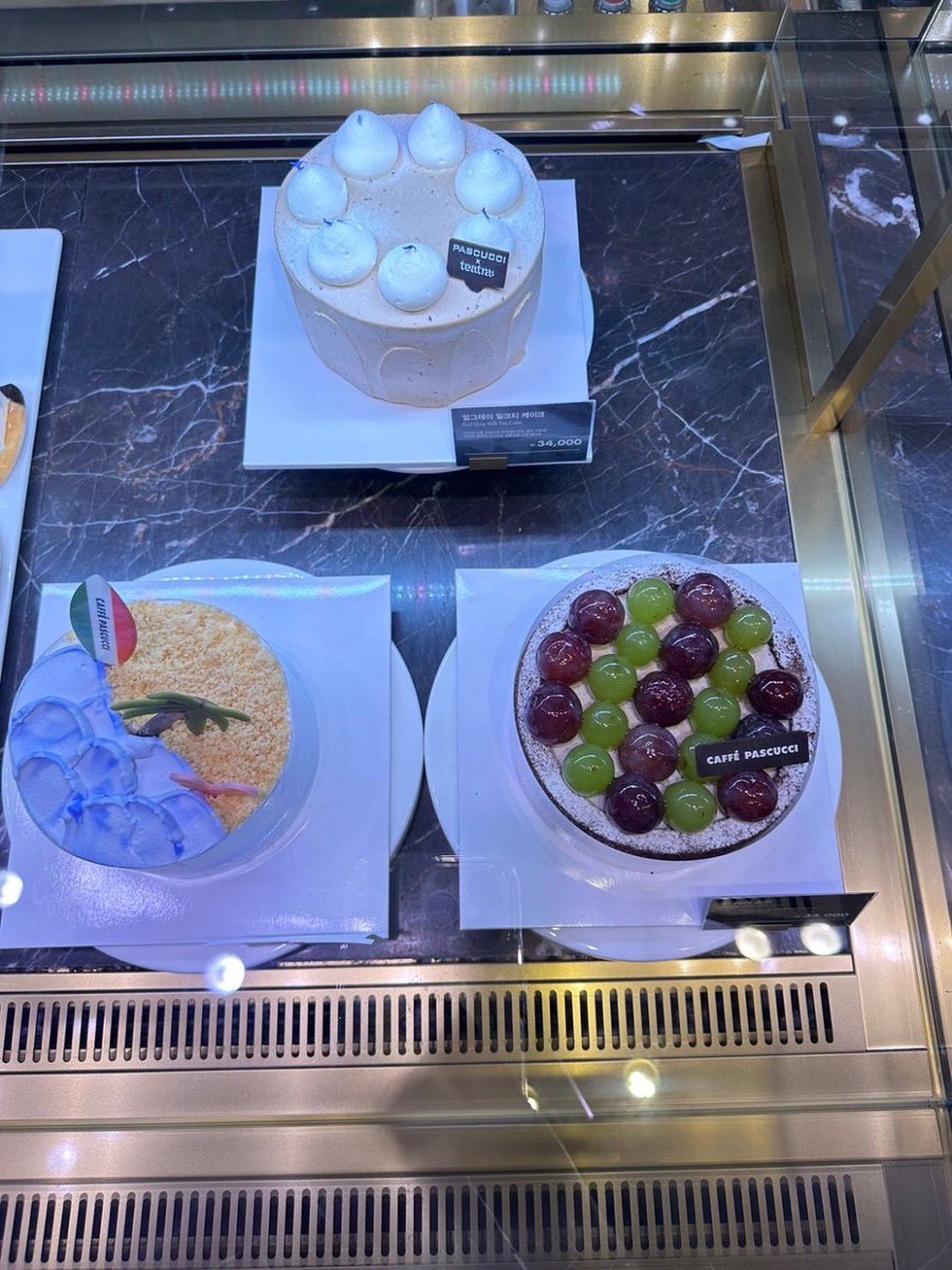 oppamethailand's tweet image. วันนี้มาดูแลลูกค้าที่ รพ.บาโนบากิ เลยถ่ายบรรยากาศคาเฟ่ใกล้ รพ.มาฝากค่ะ ^^

ศึกษารายละเอียดเพิ่มเติมได้ที่ oppame.com
#oppame #ศัลยกรรมเกาหลี #รีวิวศัลยกรรมเกาหลี