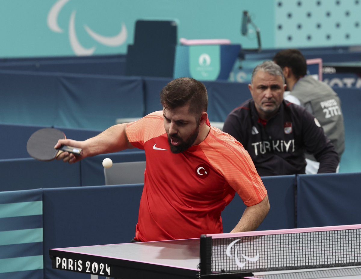 ALİ ÖZTÜRK PARALİMPİK ÜÇÜNCÜSÜ!🥉

Para masa tenisinde bronz madalyanın sahibi olan milli sporcumuzu tebrik ediyorum.🇹🇷👏🏻
