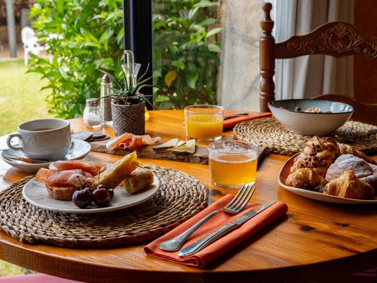 Unió d'Empresaris d'Hostaleria i Turisme CBC tweet media