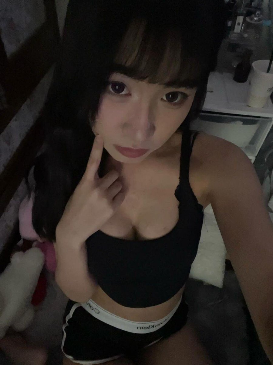 #真底裤 #女神 #正美 #小姐姐 #打飞机 #射精 #反差女 #骚妹 #意淫 #性感 #奶大 #小母狗 #后入操 #返图