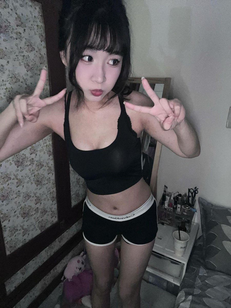 #真底裤 #女神 #正美 #小姐姐 #打飞机 #射精 #反差女 #骚妹 #意淫 #性感 #奶大 #小母狗 #后入操 #返图