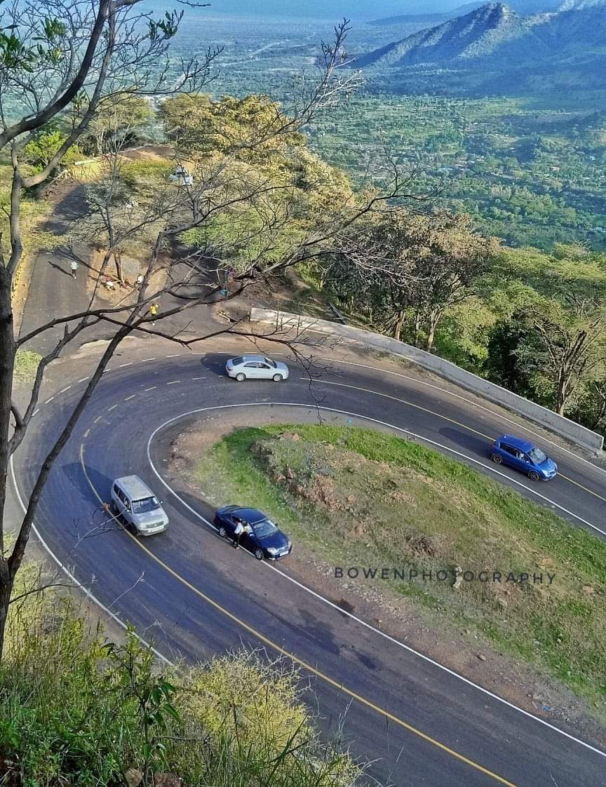 Kapyoseiin's tweet photo. Good Morning from this Corner of the world. 

       📍Kolol view point in Elgeyo Marakwet County. https://t.co/FtyzZ5nkkN
